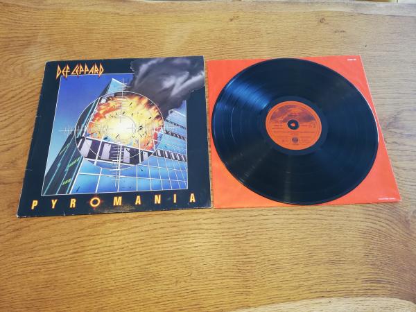 Def Leppard Pyromania 1983 Vertigo 6359119 Deutsche Pressung VG/VG+